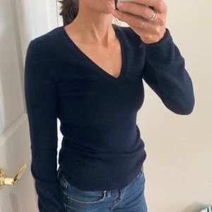 Back J Crew cashmere sweater, v neck